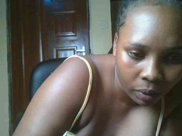 Queenlily25 webcam