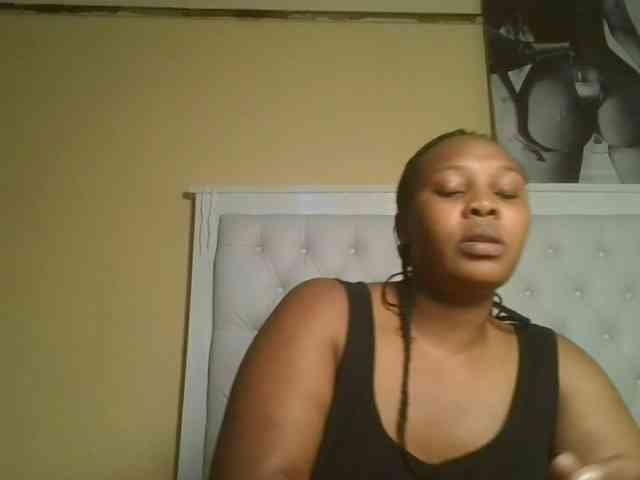 Queenlily25