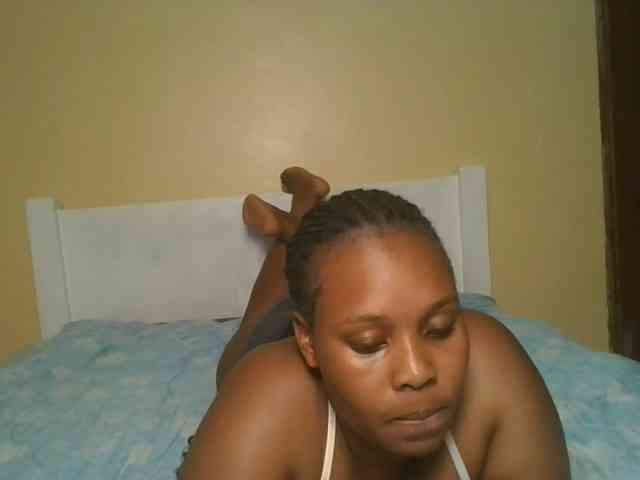 Queenlily25 webcam