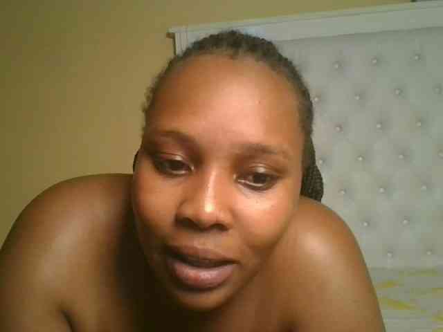 Queenlily25