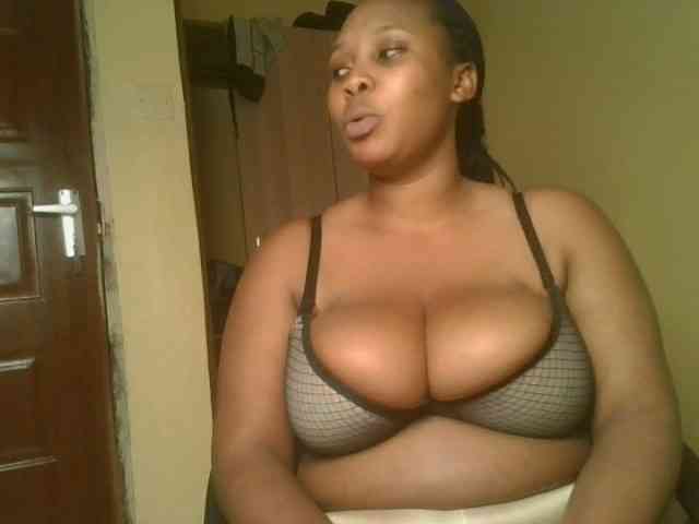 Queenlily25 webcam