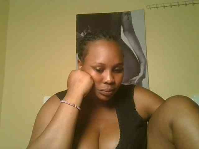 Queenlily25 webcam