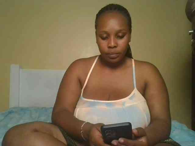 Queenlily25 webcam