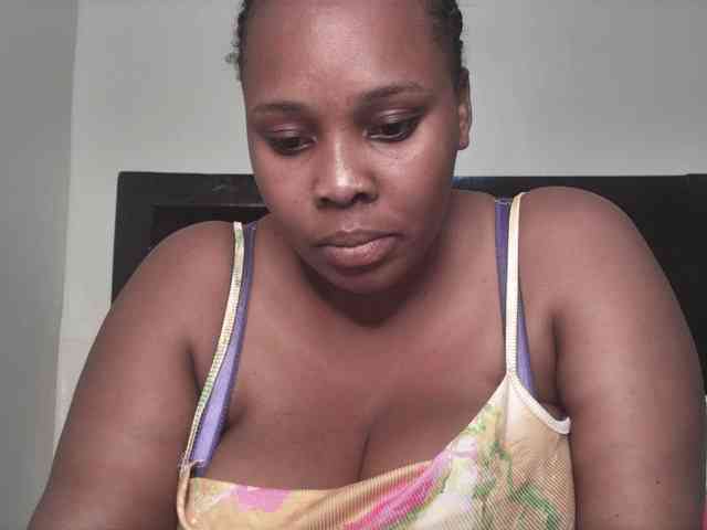 Queenlily25