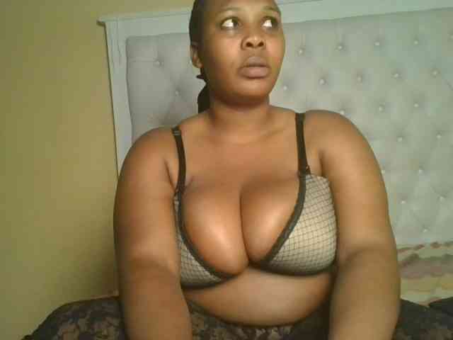 Queenlily25 webcam