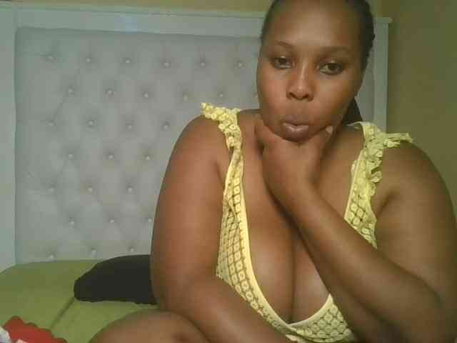 Queenlily25 Queenlily25