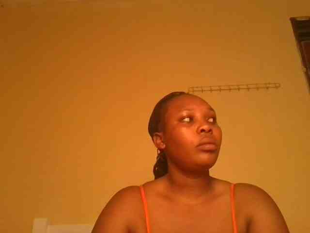 Queenlily25 webcam