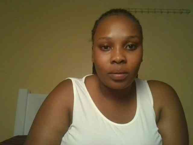 Queenlily25 webcam