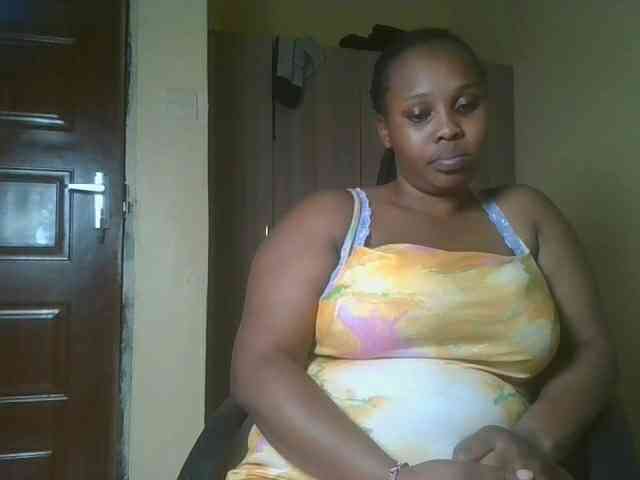 Queenlily25 webcam