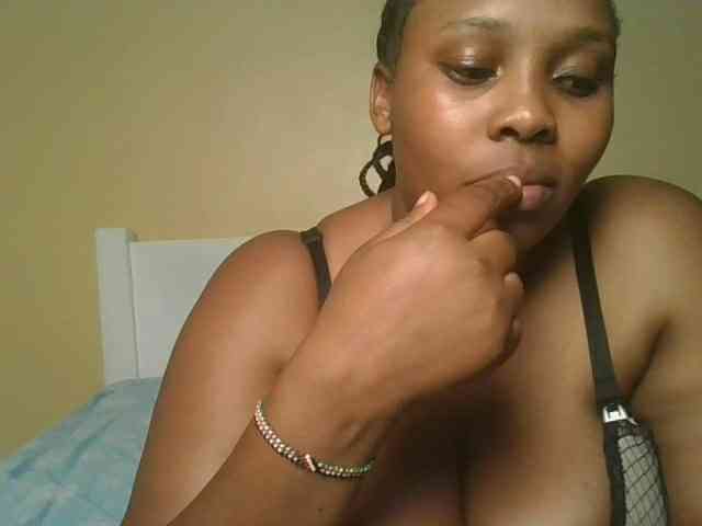 Queenlily25 webcam