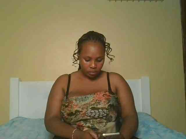 Queenlily25 webcam