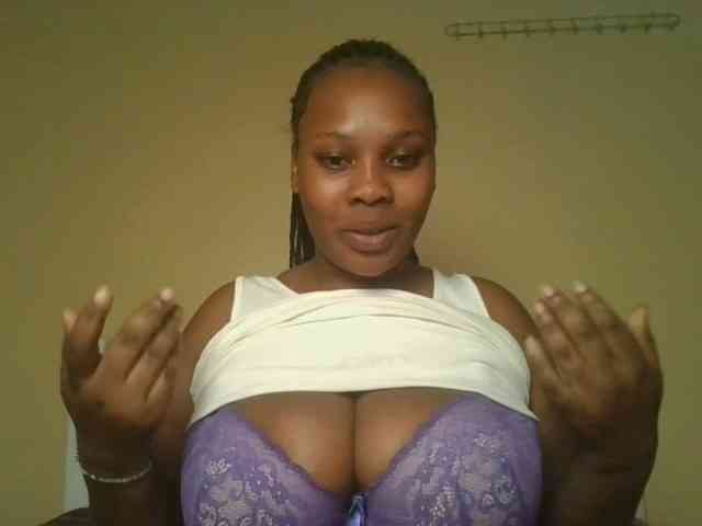 Queenlily25 webcam