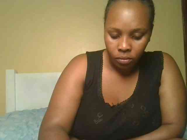 Queenlily25 webcam