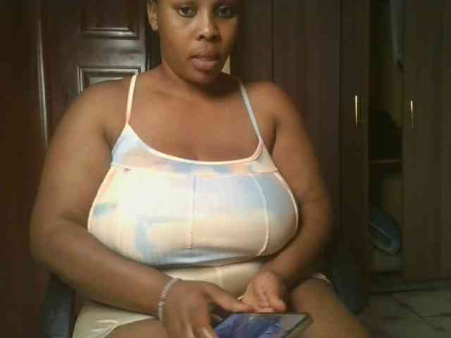 Queenlily25 webcam
