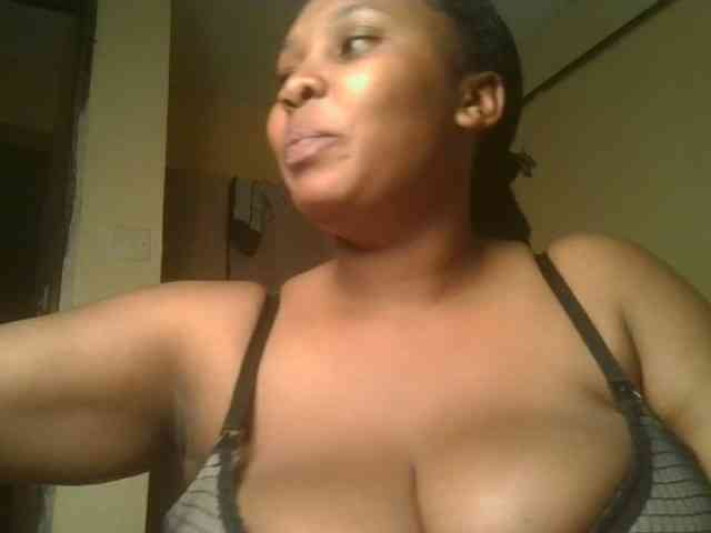 Queenlily25 webcam