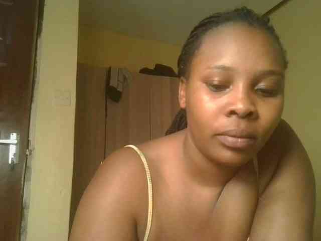 Queenlily25 webcam