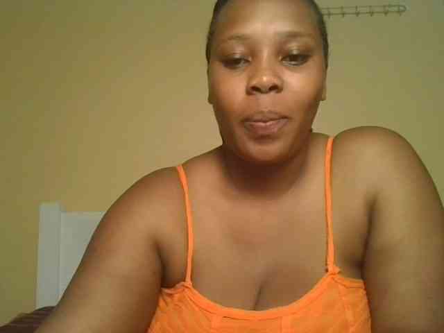 Queenlily25 webcam