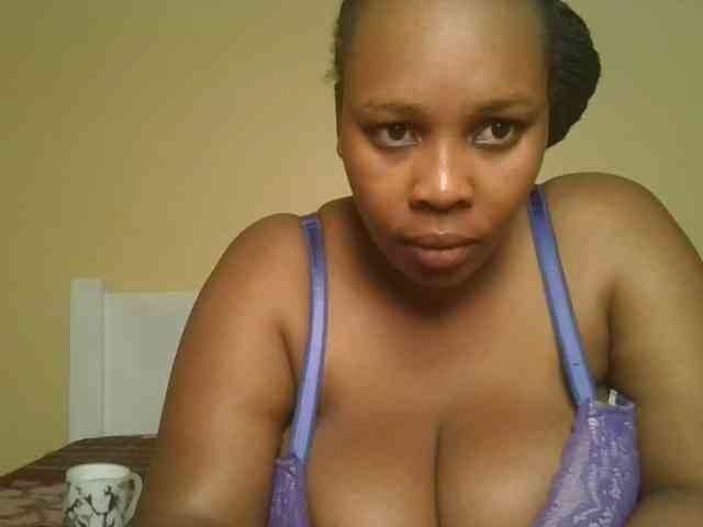 Queenlily25