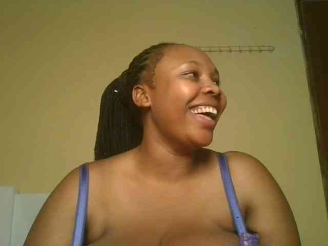 Queenlily25 webcam