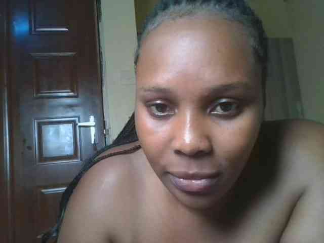 Queenlily25 webcam