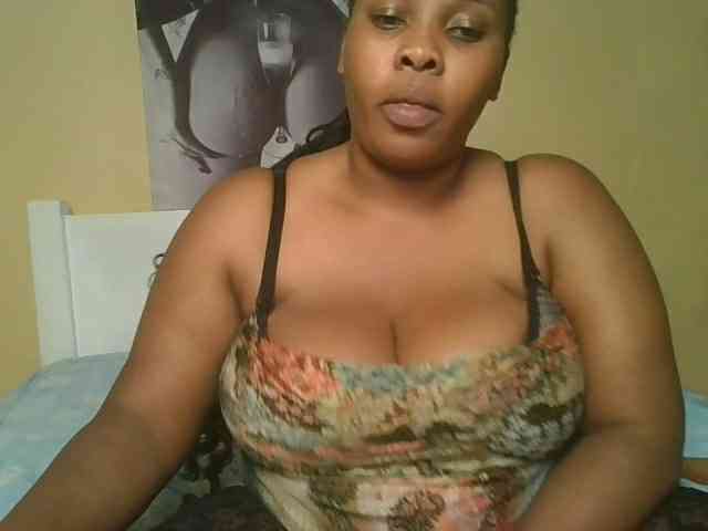 Queenlily25 webcam