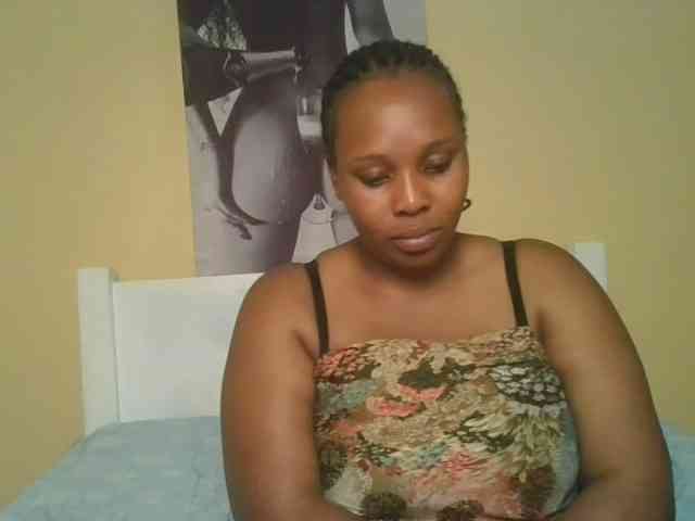 Queenlily25 webcam