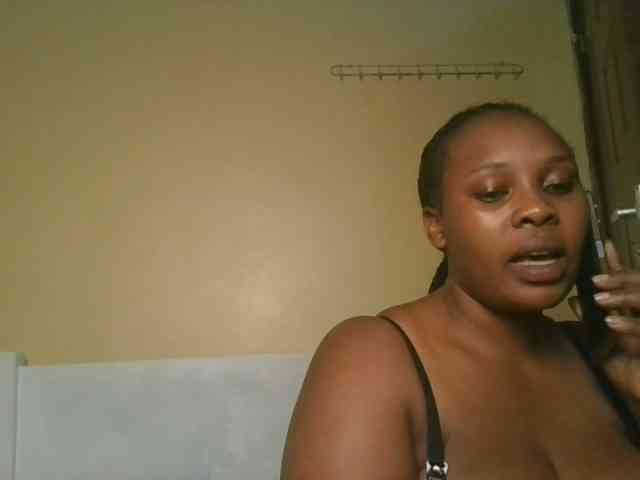 Queenlily25 webcam