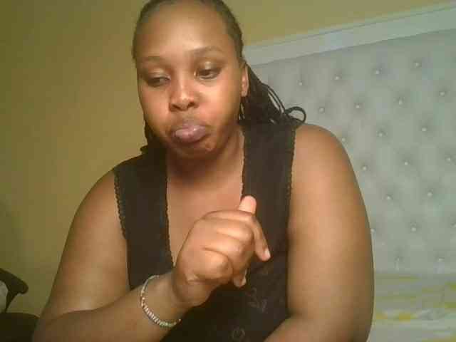 Queenlily25 Queenlily25