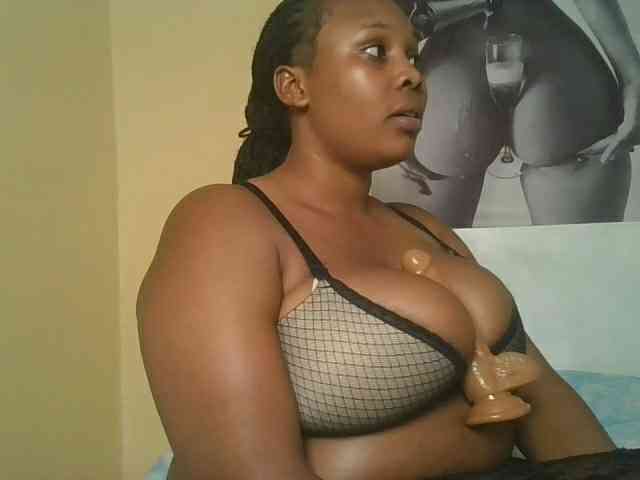 Queenlily25 webcam
