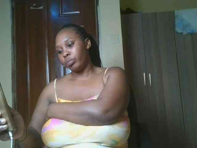 Queenlily25