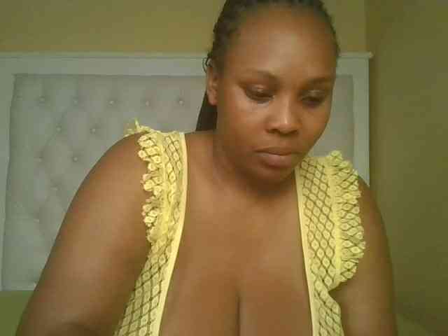 Queenlily25 Queenlily25