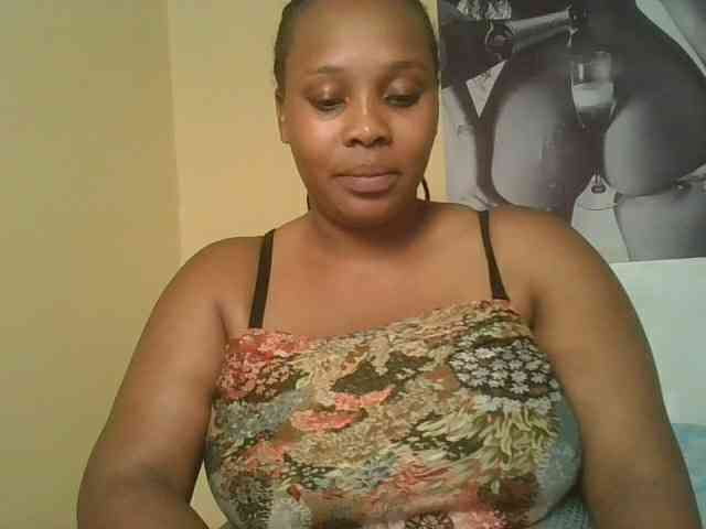Queenlily25 webcam