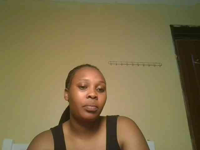 Queenlily25 webcam