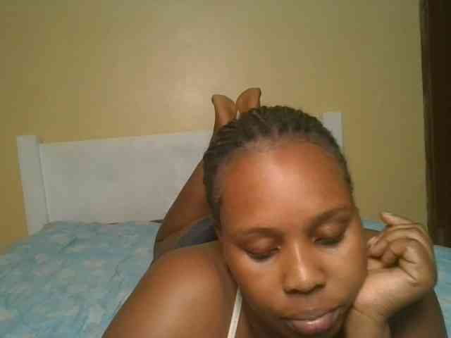 Queenlily25 webcam