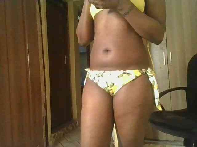 Queenlily25 webcam