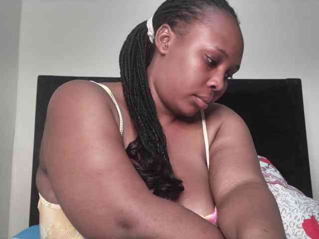 Queenlily25