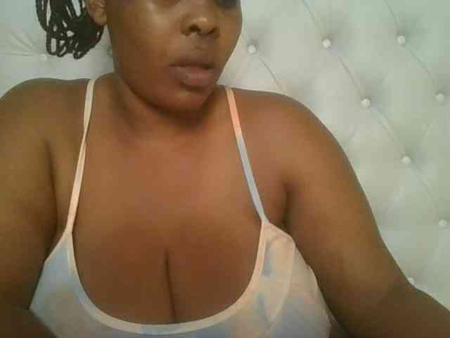 Queenlily25 Queenlily25