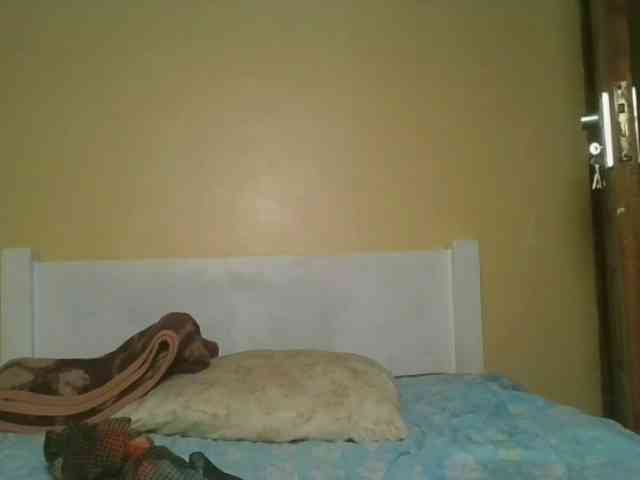 Queenlily25 webcam