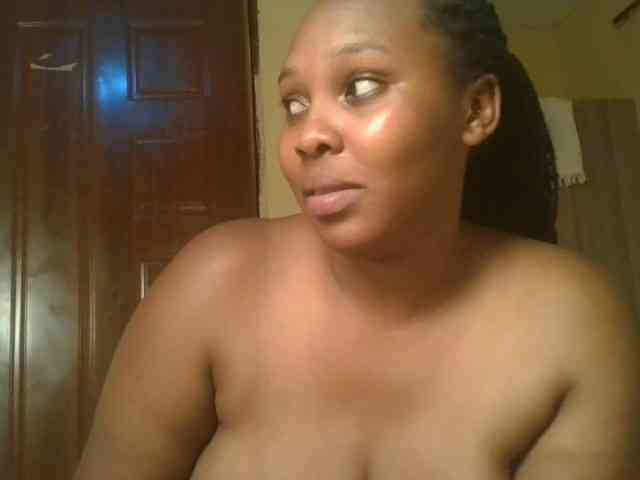 Queenlily25 webcam