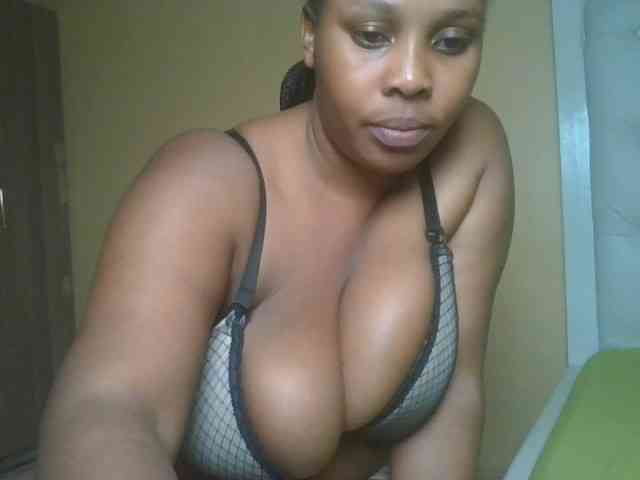 Queenlily25 Queenlily25
