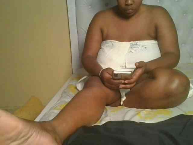 Queenlily25 webcam