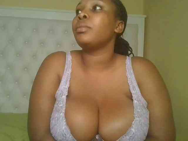 Queenlily25 Queenlily25