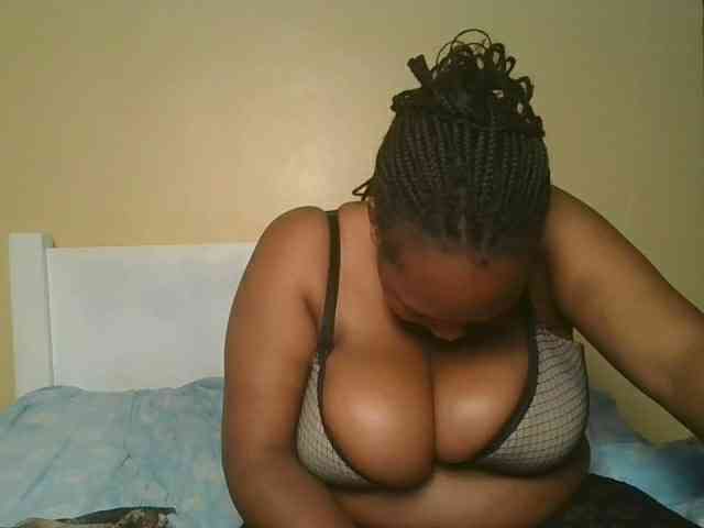 Queenlily25 webcam