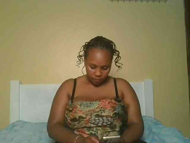 Queenlily25 webcam