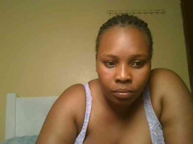 Queenlily25 webcam