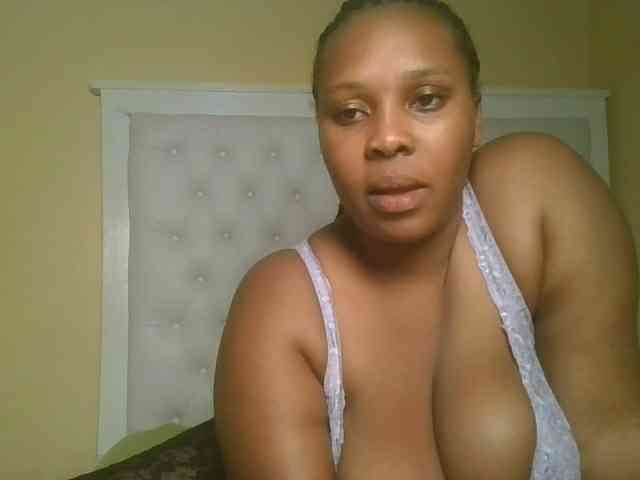 Queenlily25 Queenlily25