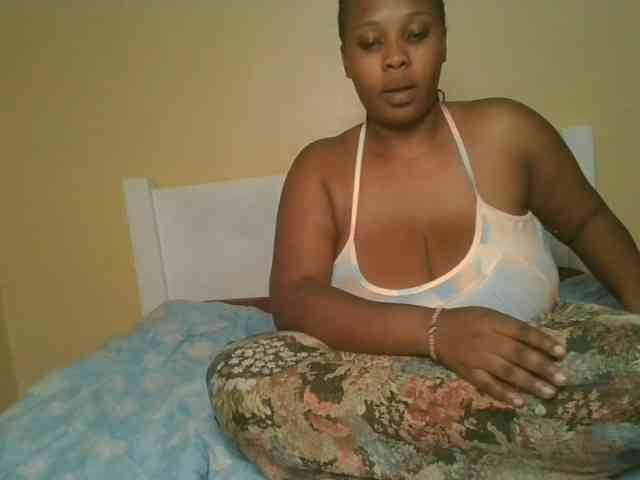Queenlily25 webcam