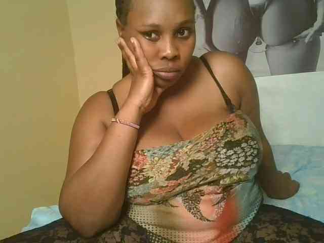 Queenlily25 webcam