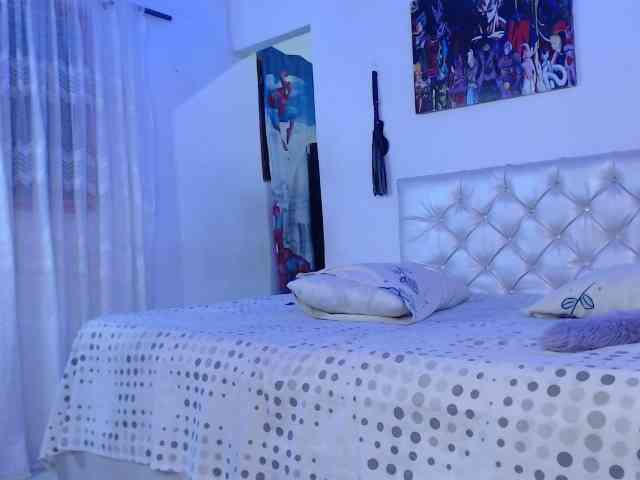 cristalsanthana webcam