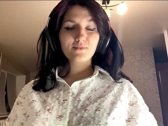  COOL-TITS-YES chat room
